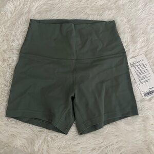 Lululemon Align short 4” size 6 NWT